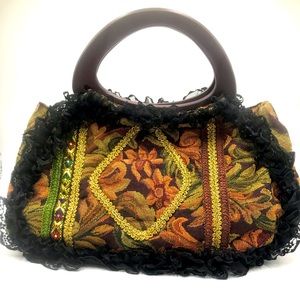 Vintage ONE OF A KIND Handbag with gold trim&ruffl